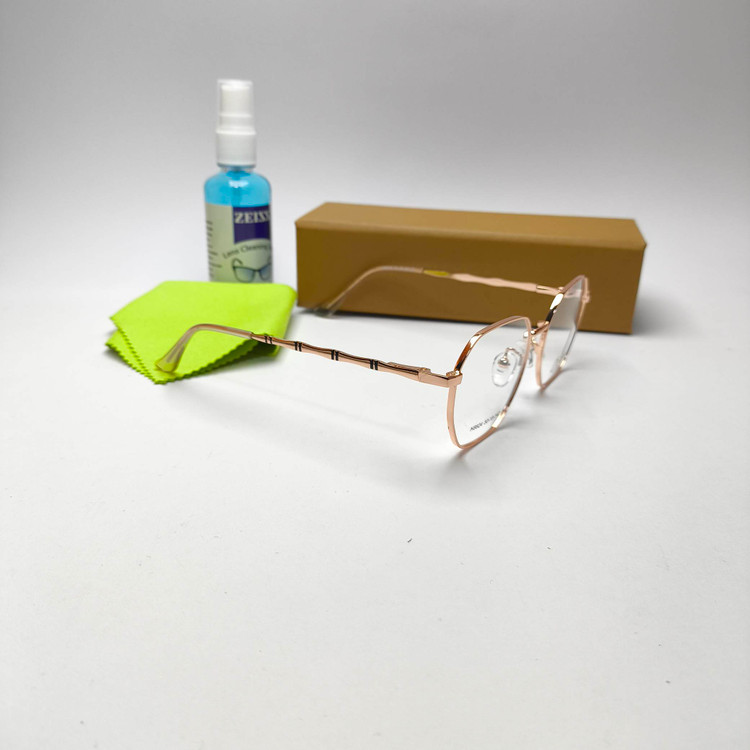 عینک طبی اسپرت فلزی پایه فنر پازتی Pazetti مدل 8624