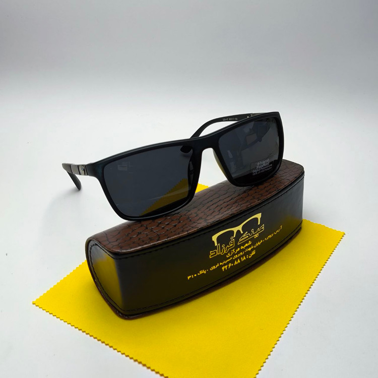 عینک آفتابی مردانه پلاریزه کائوچو بیس دار بی ام و BMW مدل 22547 + پک هدیه لوازم جانبی