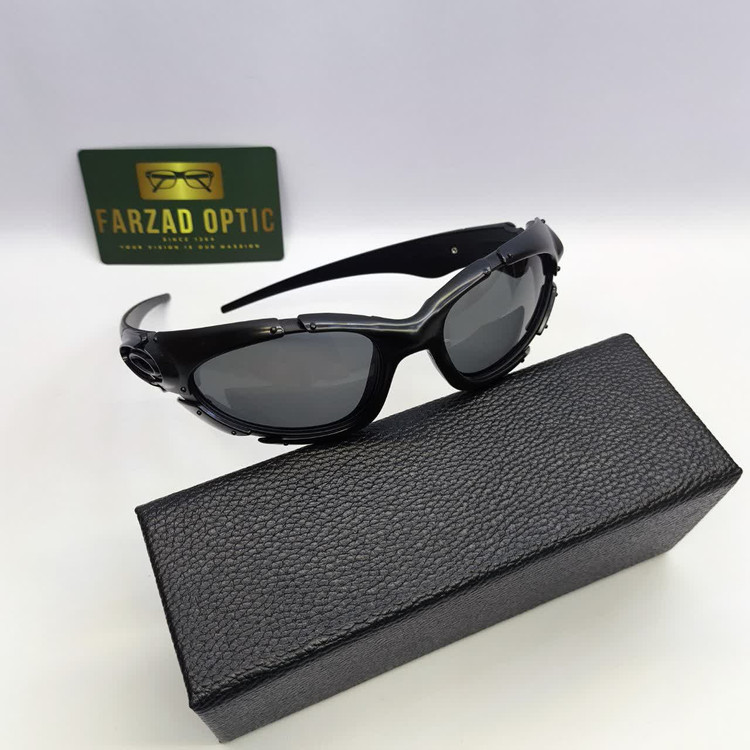 عینک آفتابی اسپرت ورزشی اکلی Oakley مدل Plate بیس دار فلزی کائوچو UV400